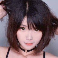 Sin Hsuan Huang, 32 (Instagram明星)