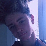 Smancioc, 24 (Instagram Star)