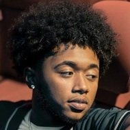 Smooth Gio, 24 (Star di YouTube)