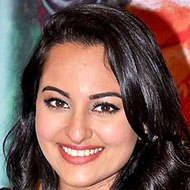 Sonakshi Sinha, 36 (Nữ diễn viên điện ảnh)