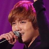 Song Seung-hyun, 31 (Gitarist)