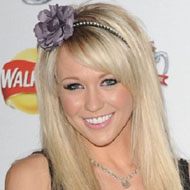 Sophie Reade, 34 (Reality Star)