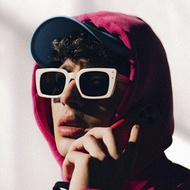 Soy Neel, 24 (Instagram Star)