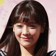 Soyul, 32 (Pop Singer)