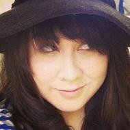 Stacy Hinojosa, 40 (YouTube明星)