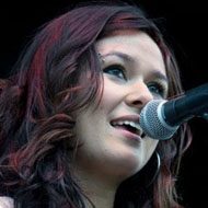 Stef Lang, 36 (流行歌手)