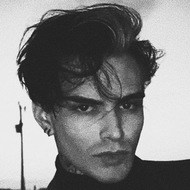 Stefan James, 28 (Cantante de R&B)