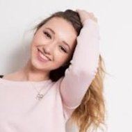 Steph Landor, 26 (Instagram Star)