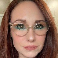 Stephanie Harlowe, 40 (YouTube明星)