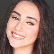 Stephanie Mautone, 27 (Chanteuse pop)