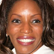 Stephanie Mills, 66 (R&B歌手)