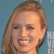 Stephanie Vogt, 50 (Actriz de Cine)