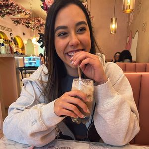 Stephany Leal, 23 (TikTok明星)