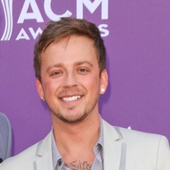 Stephen Barker Liles, 41 (乡村歌手)