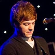 Stephen Jerzak, 31 (Popsänger)