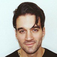 Stephen McHugh, 32 (现实之星)