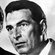 Stephen McNally (1911 - 1994) (电影演员)