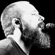 Steve Gibb, 51 (Chitarrista)