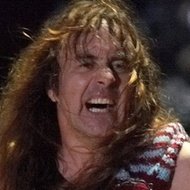 Steve Harris, 67 (贝斯手)