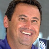 Steve Sarkisian, 49 (HLV bóng đá)