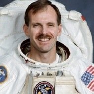 Steven Smith, 66 (宇航员)