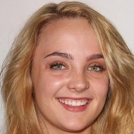 Stevie Lynn Jones, 30 (TV Actress)