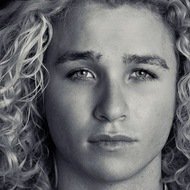 Straalen McCallum, 27 (Pop Singer)