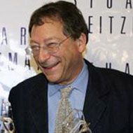 Stuart Weitzman, 81 (Modeontwerper)