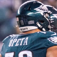 Sua Opeta, 29 (足球运动员)