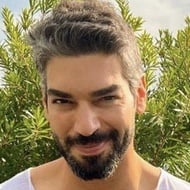 Sukru Ozyildiz, 36 (Diễn viên truyền hình)