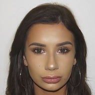 Summer Fox, 28 (Estrella de TikTok)