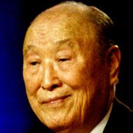 Sun Myung Moon (1920 - 2012) (宗教领袖)