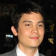 Sunny Suwanmethanon, 44 (电影演员)