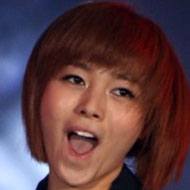 Sunye Min, 34 (流行歌手)