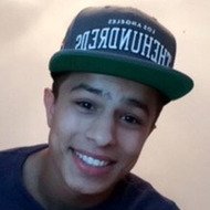 Supermemojib, 25 (Instagram-ster)