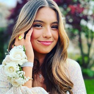 Susan Koeppen, 53 (记者)