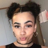 Sybrenna Tillman, 24 (YouTube明星)