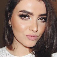 Sydney Asterino, 30 (流行歌手)