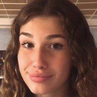 Sydney Vézina, 20 (TikTok Star)