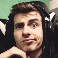 Sylwester Hamułka, 30 (YouTube Star)