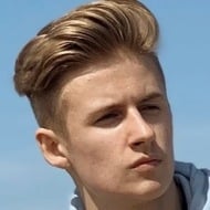 Symfuhny, 24 (Twitch Star)