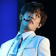 Takuya Terada, 31 (流行歌手)