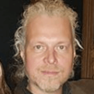 Tal Bachman, 55 (摇滚歌手)
