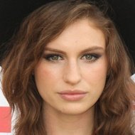 Tali Lennox, 31 (模特)