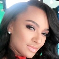 Tara Wallace, 41 (现实之星)