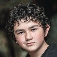 Tate Yap, 23 (Acteur de télévision)