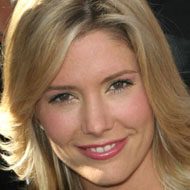 Tava Smiley, 54 (電視女演員)