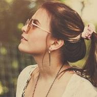 Tayler Buono, 32 (Cantante pop)