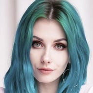 Taylor Bloxam, 28 (Cosplayer)