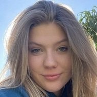Taylor Bouslog, 21 (YouTube Star)